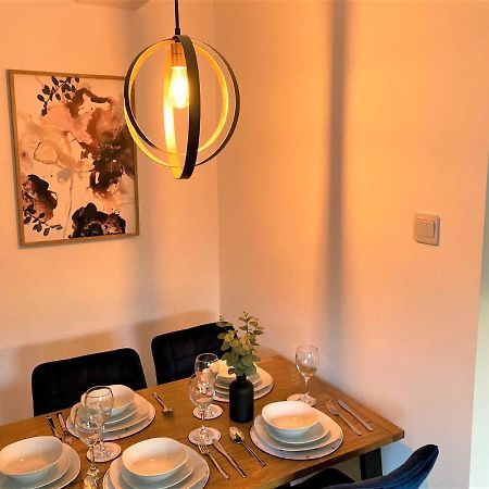 Escape 2 Unwind, Minster Retreat - Sleeps 5 York Exterior foto