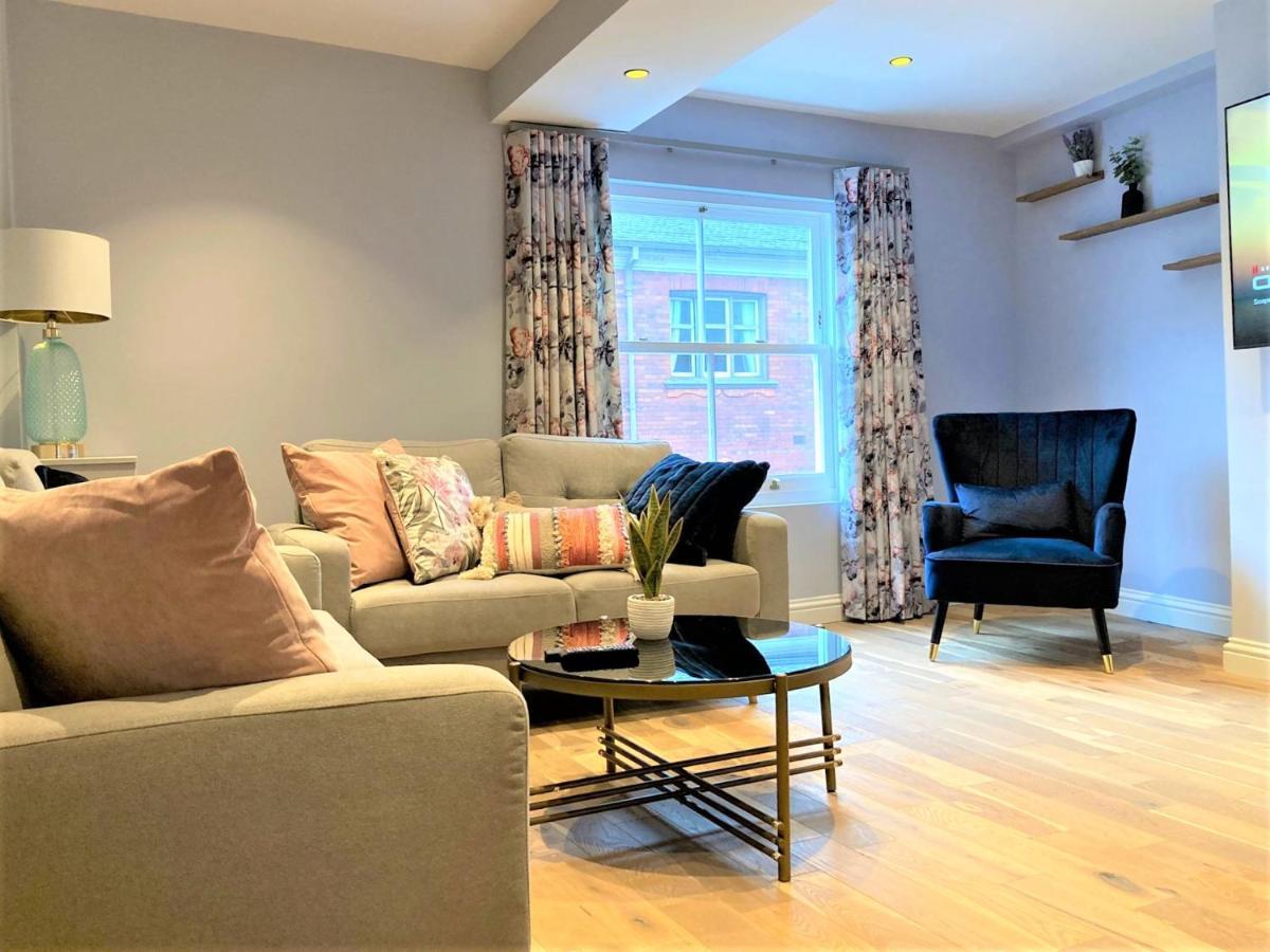 Escape 2 Unwind, Minster Retreat - Sleeps 5 York Exterior foto