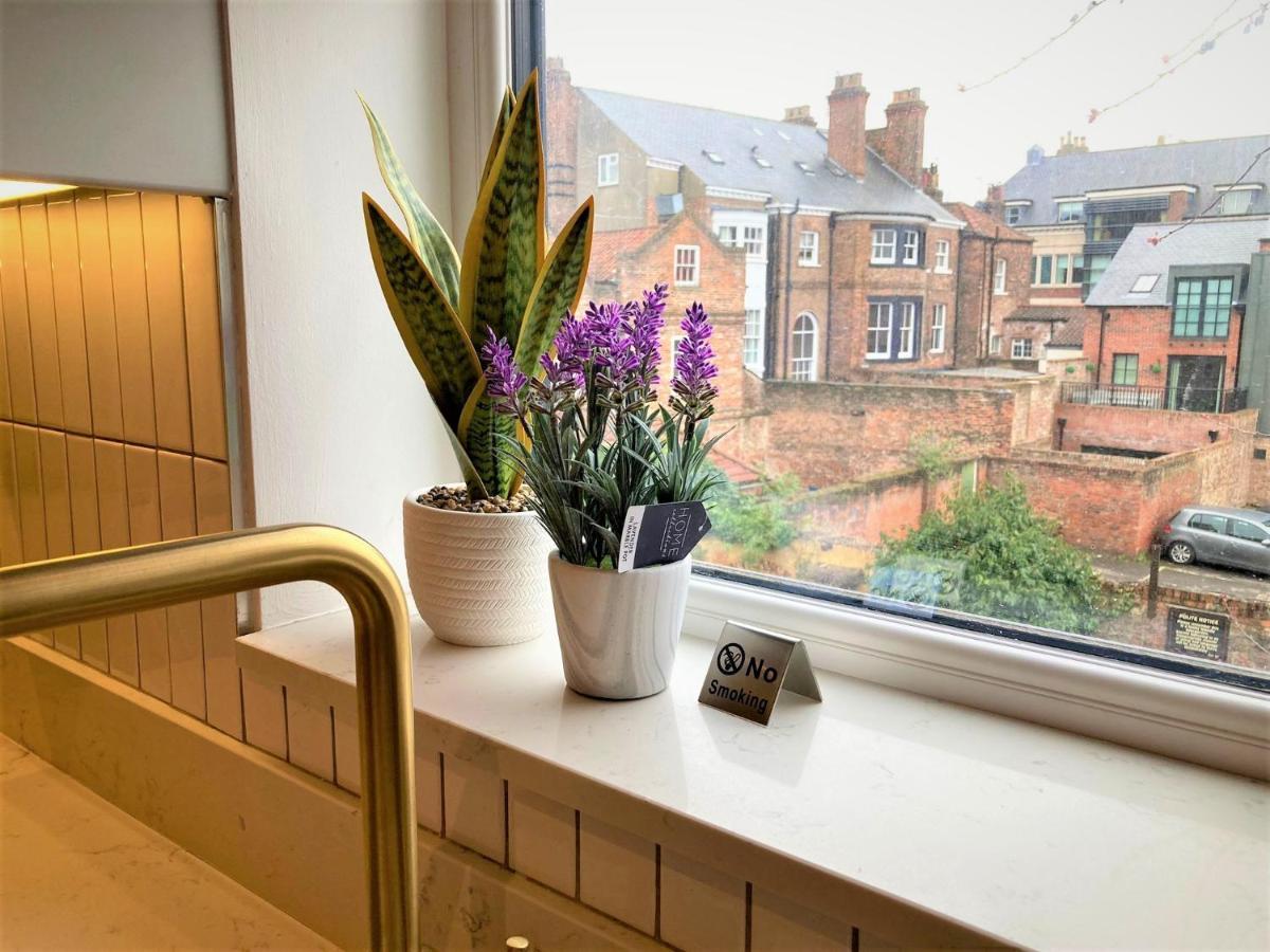 Escape 2 Unwind, Minster Retreat - Sleeps 5 York Exterior foto